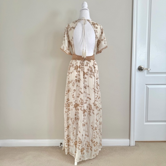 Cottagecore Vintage Style Floral Cream and Brown Maxi Dress - Picture 4 of 5